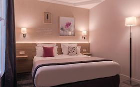 Magda Champs Elysées